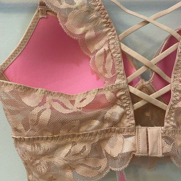 Pink Victoria’s Secret Push Up Bra Women Size S - Picture 6 of 8